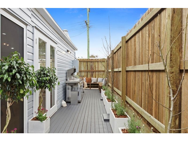 14 John Street, East Toowoomba QLD 4350