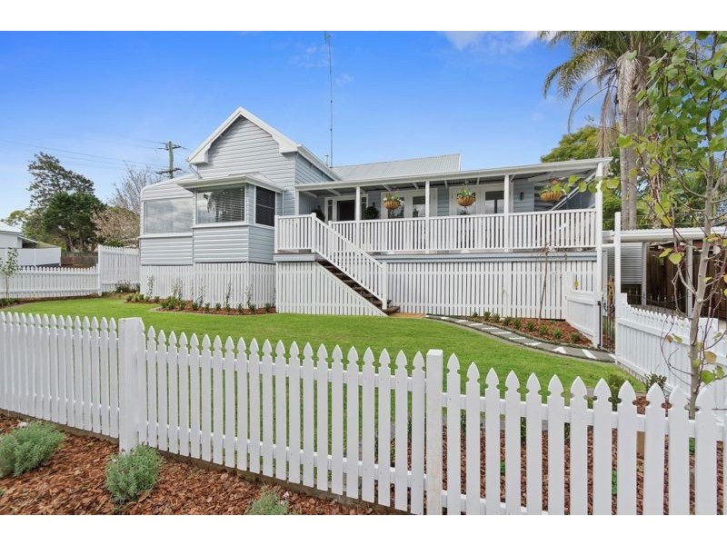 14 John Street, East Toowoomba QLD 4350