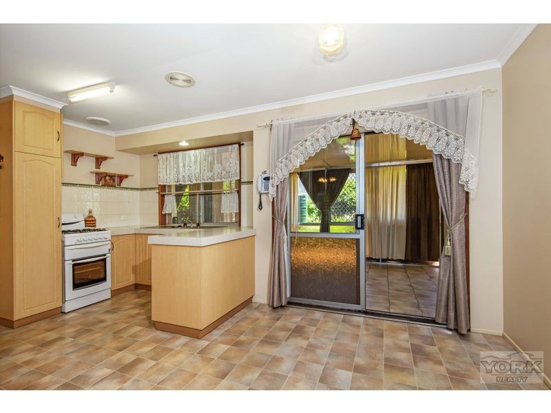 19 Seppelt Street, Wilsonton Heights QLD 4350