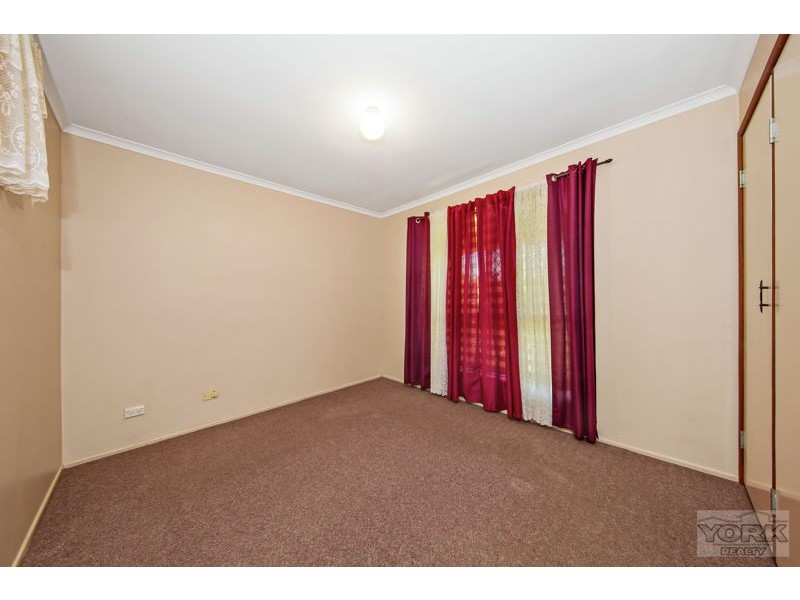 19 Seppelt Street, Wilsonton Heights QLD 4350