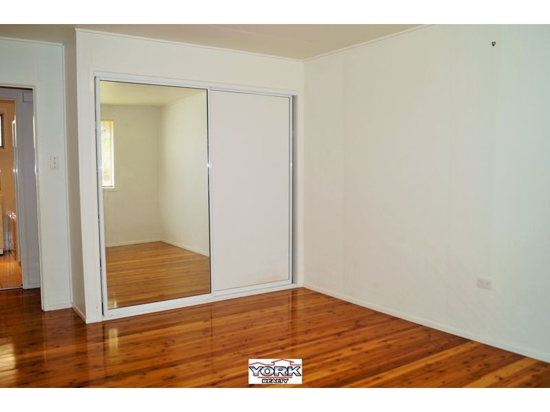 17 Podd Street, Wilsonton QLD 4350