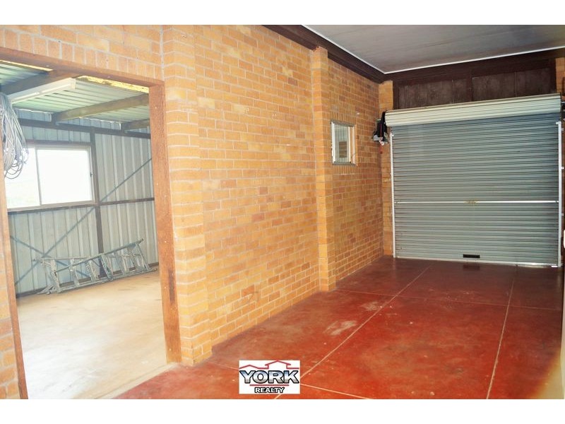 17 Podd Street, Wilsonton QLD 4350