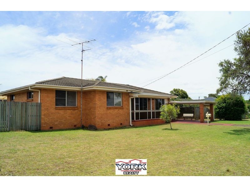 17 Podd Street, Wilsonton QLD 4350