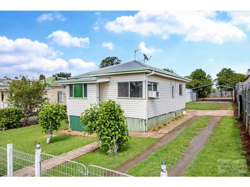 29a Helen Street, Newtown QLD 4350
