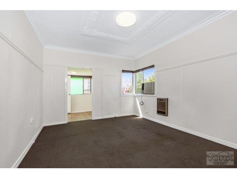 29a Helen Street, Newtown QLD 4350