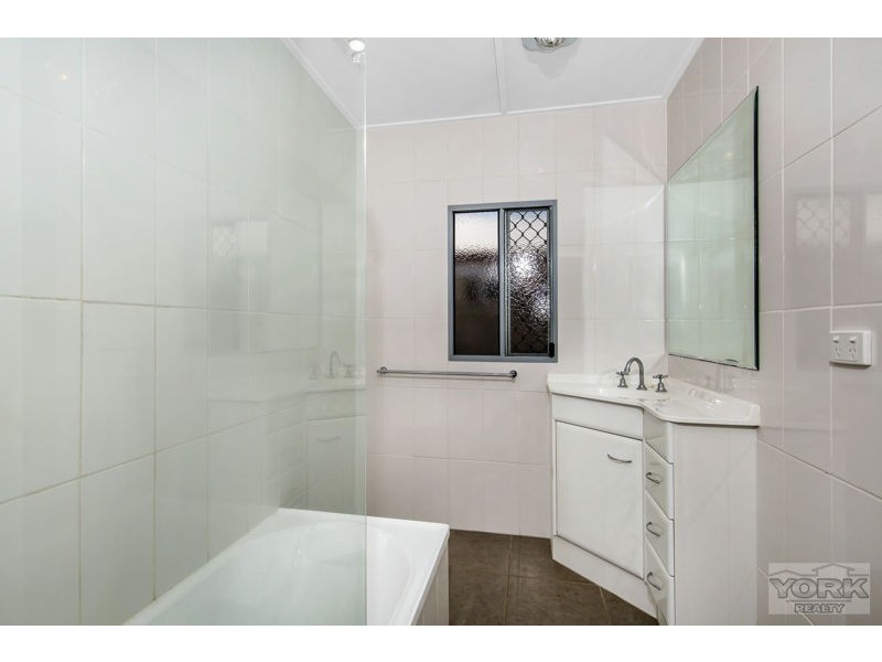 29a Helen Street, Newtown QLD 4350