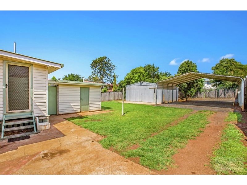 29a Helen Street, Newtown QLD 4350