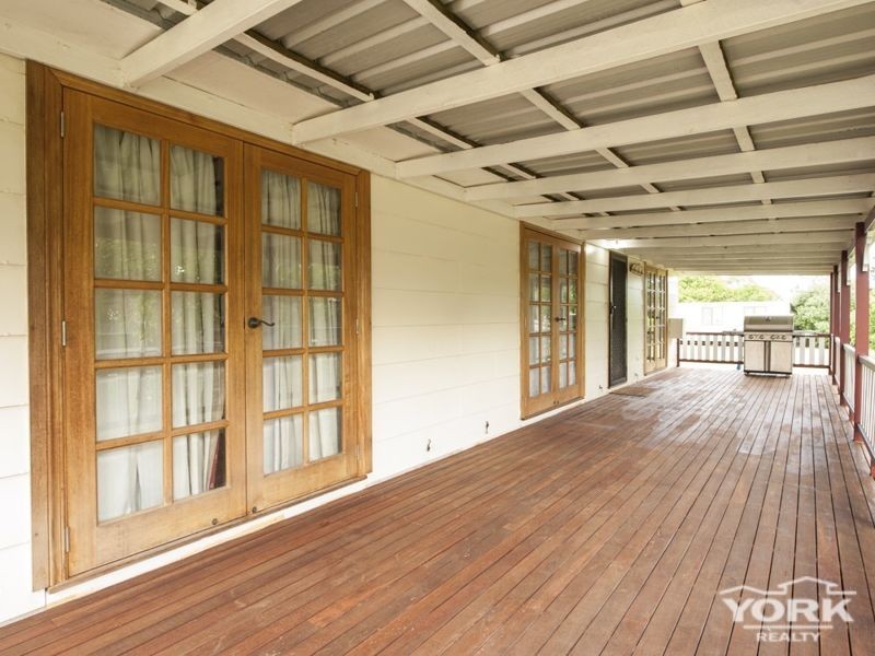 7 Creek Street, Cambooya QLD 4358