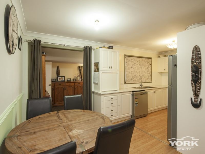 7 Creek Street, Cambooya QLD 4358