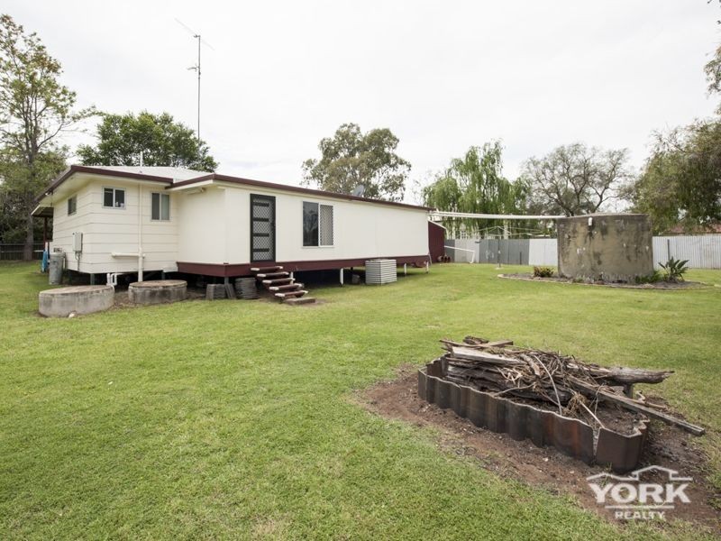 7 Creek Street, Cambooya QLD 4358