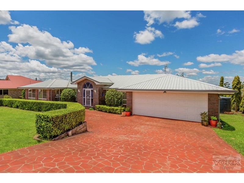 6 Hull Court, Highfields QLD 4352