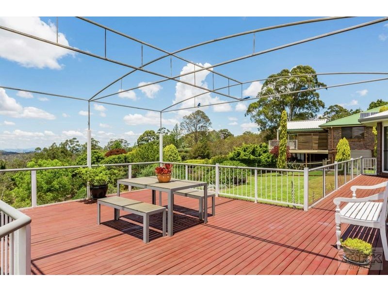 6 Hull Court, Highfields QLD 4352