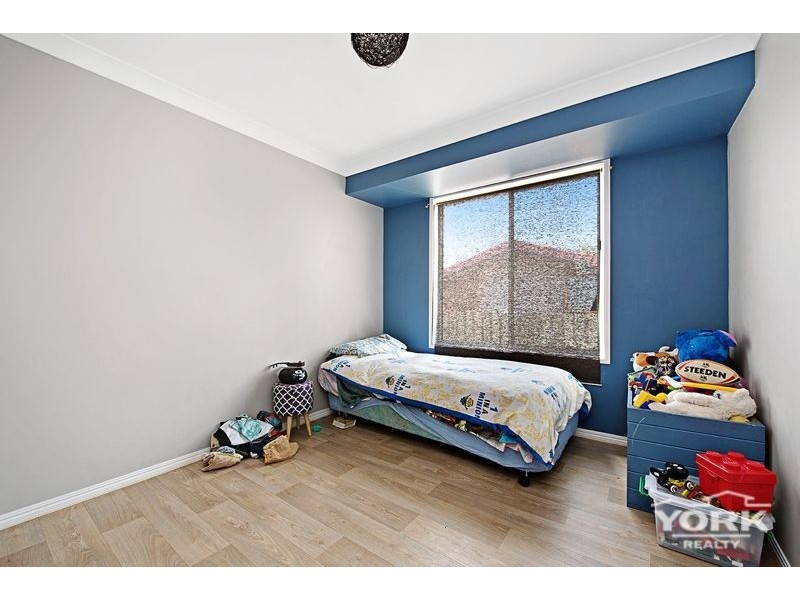 15 Black Court, Wilsonton QLD 4350