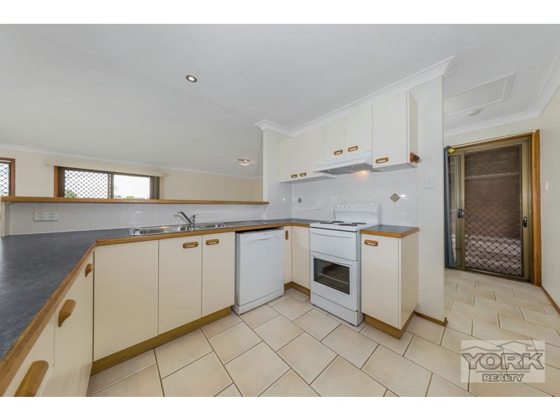 4 Rutkin Street, Kearneys Spring QLD 4350