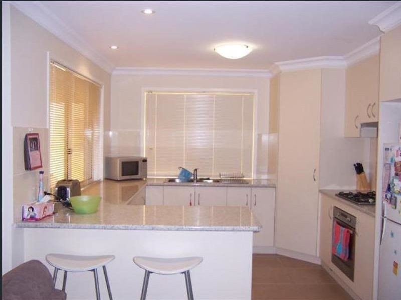 2/2 Yearling Close, Glenvale QLD 4350