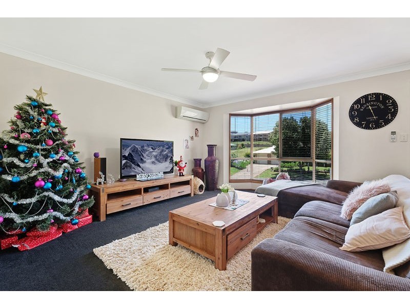 36 Catalina Drive, Wilsonton QLD 4350
