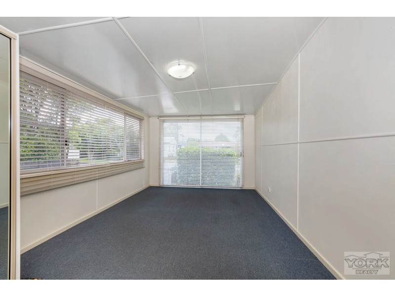 34 Matthews Street, Harristown QLD 4350