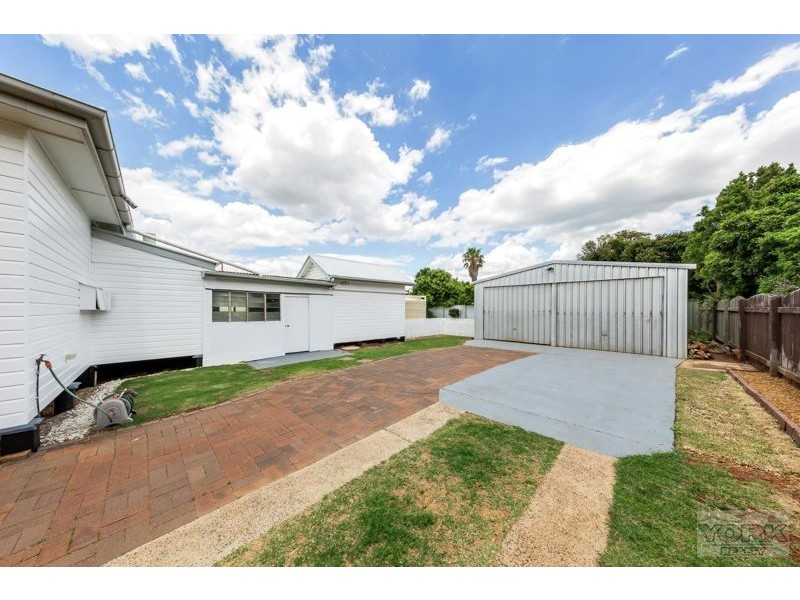34 Matthews Street, Harristown QLD 4350
