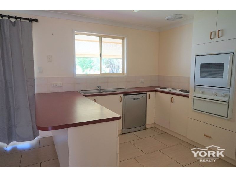 160 Hursley Road, Glenvale QLD 4350
