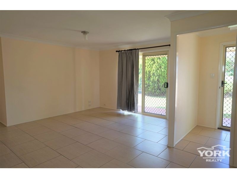 160 Hursley Road, Glenvale QLD 4350