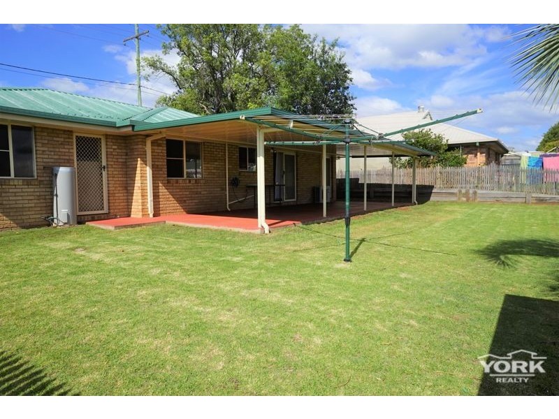 160 Hursley Road, Glenvale QLD 4350