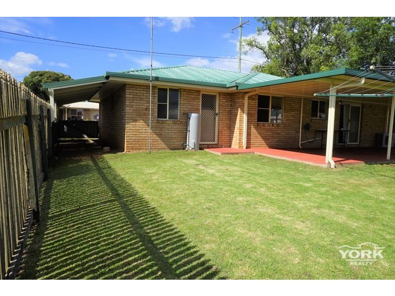160 Hursley Road, Glenvale QLD 4350