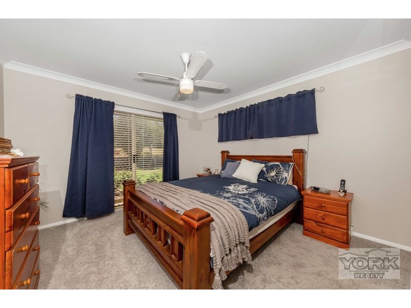 5 Schloss Court, Westbrook QLD 4350