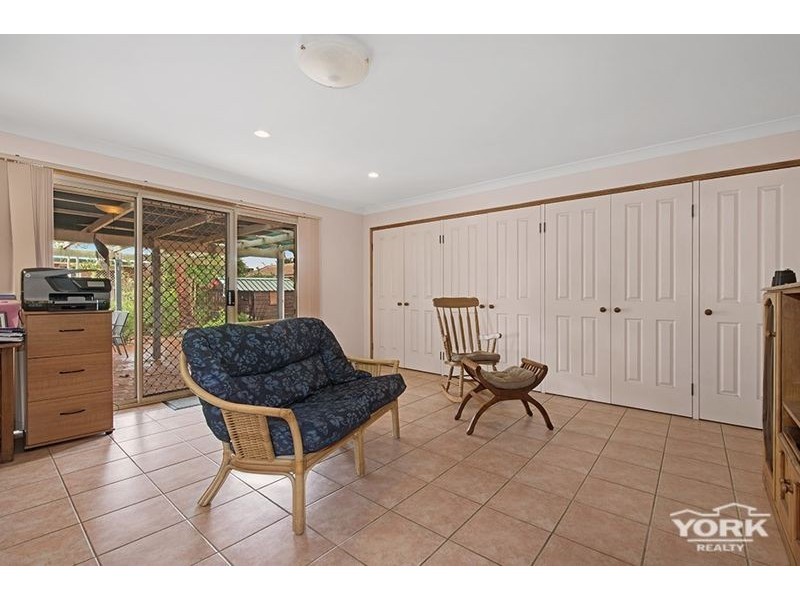 464 Hume Street, Middle Ridge QLD 4350