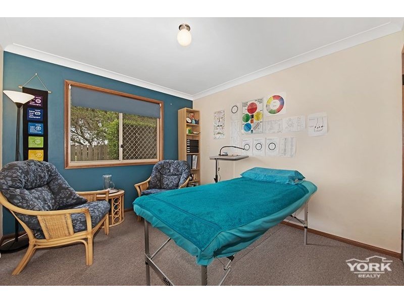 464 Hume Street, Middle Ridge QLD 4350