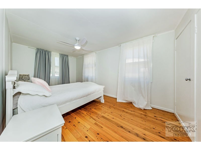 41a Wallace Street, Newtown QLD 4350