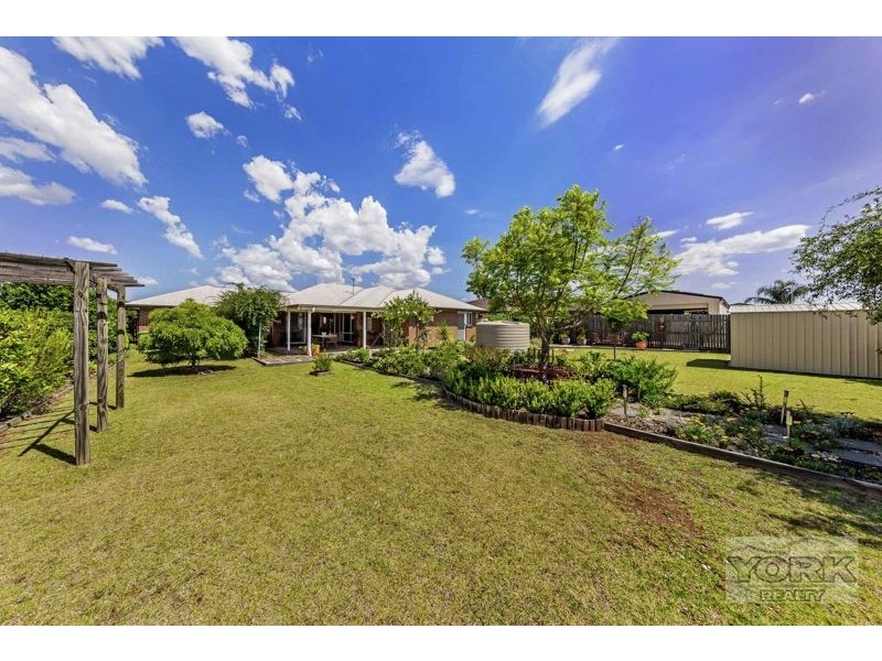 25 Ashford Drive, Wyreema QLD 4352