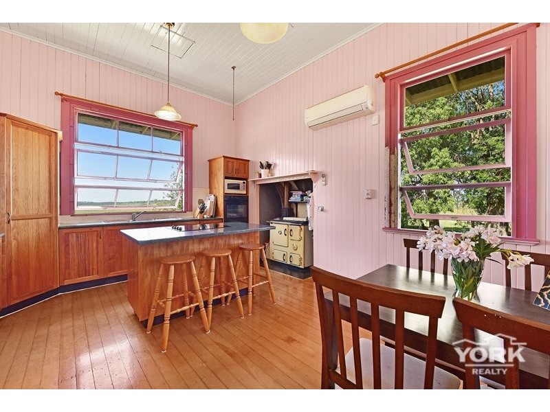 949 Clifton Pittsworth Road, Back Plains QLD 4361