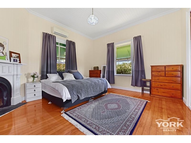 949 Clifton Pittsworth Road, Back Plains QLD 4361