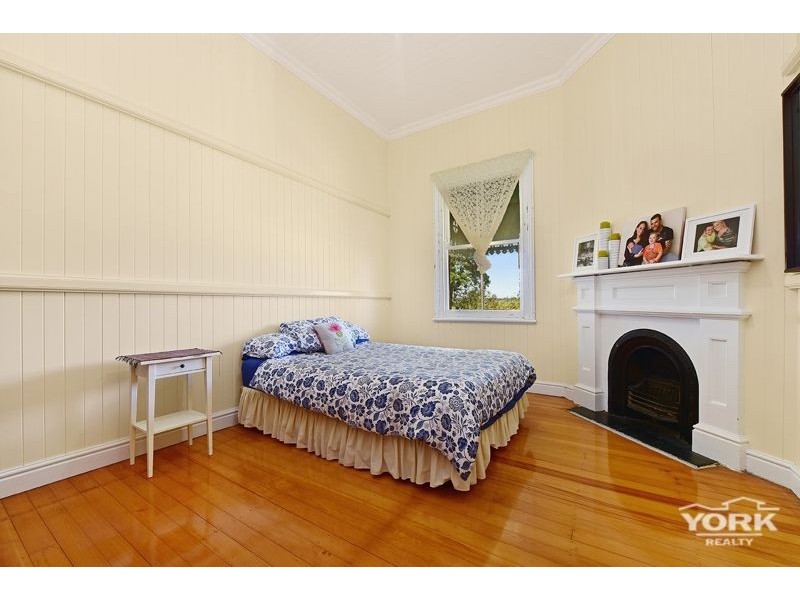 949 Clifton Pittsworth Road, Back Plains QLD 4361