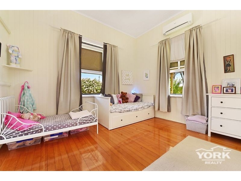 949 Clifton Pittsworth Road, Back Plains QLD 4361