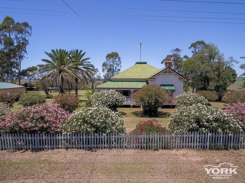949 Clifton Pittsworth Road, Back Plains QLD 4361