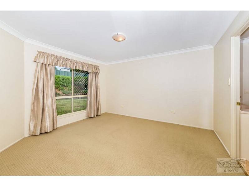 14 Maguire Court, Harristown QLD 4350