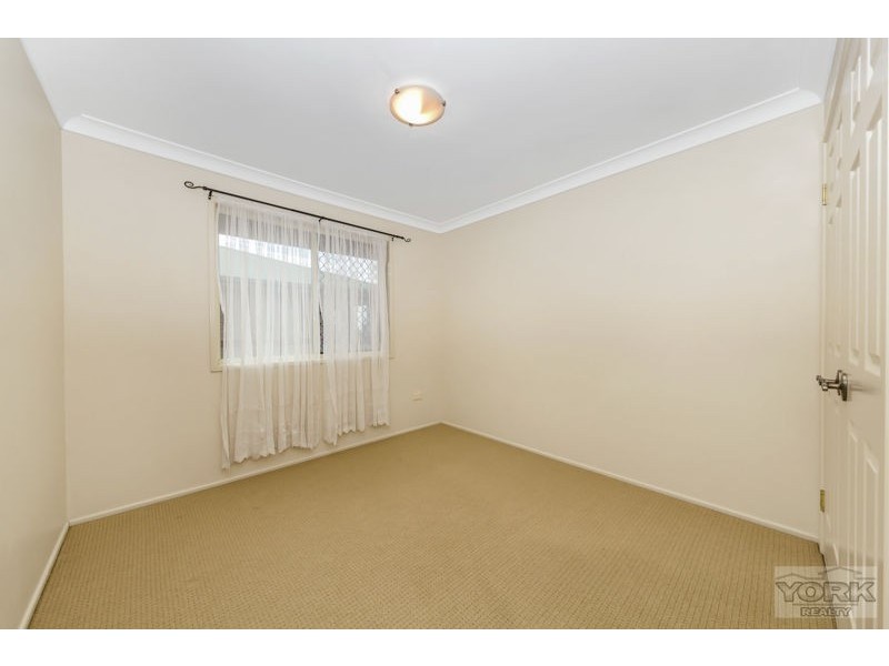 14 Maguire Court, Harristown QLD 4350