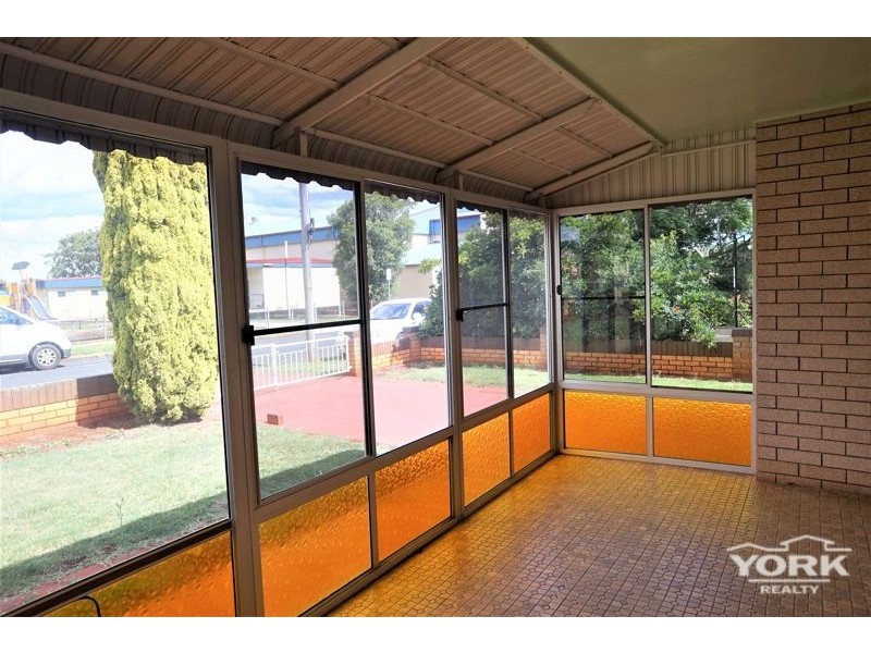23 Denyer Street, Wilsonton QLD 4350