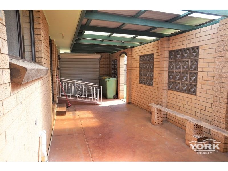 23 Denyer Street, Wilsonton QLD 4350