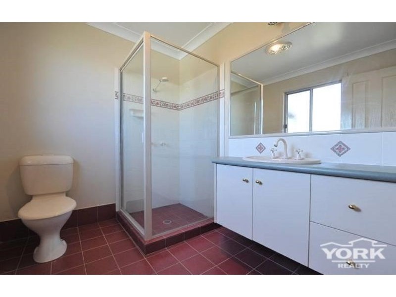 59 Cunningham Street, Oakey QLD 4401