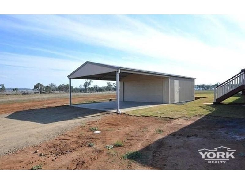 59 Cunningham Street, Oakey QLD 4401