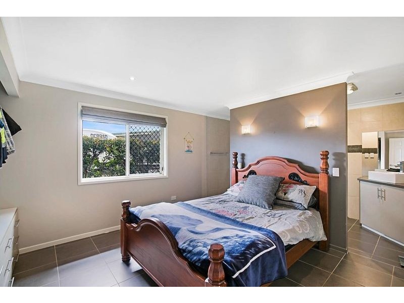 22 Schloss Court, Westbrook QLD 4350