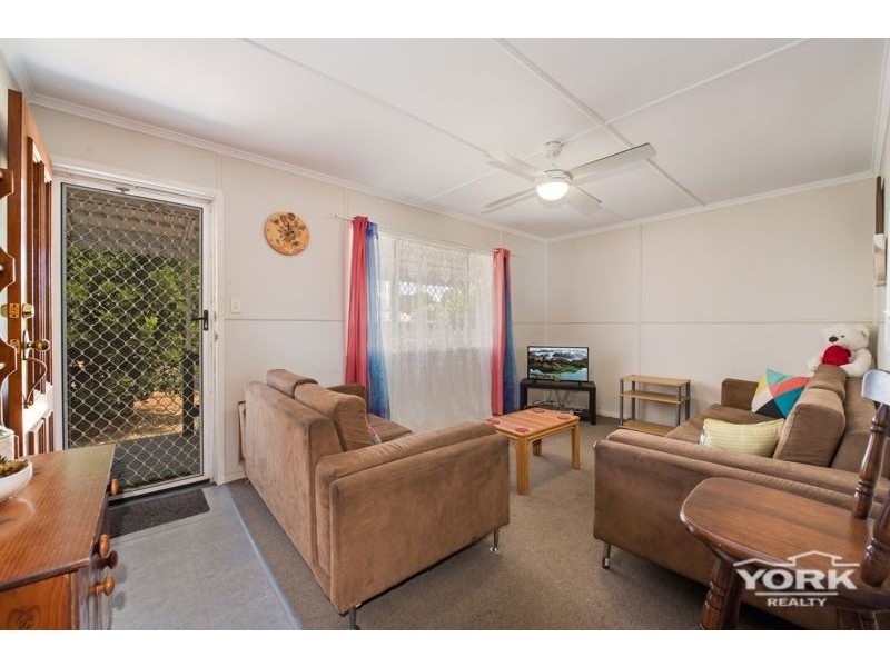 3 Janet Court, Wilsonton QLD 4350