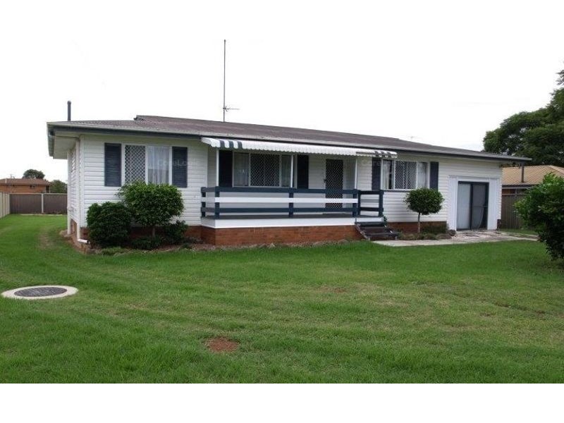 3 Janet Court, Wilsonton QLD 4350