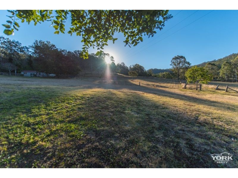 400 Upper Flagstone Creek Road, Upper Flagstone QLD 4344