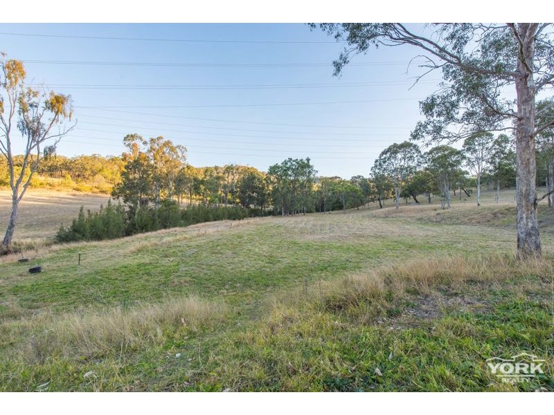 400 Upper Flagstone Creek Road, Upper Flagstone QLD 4344