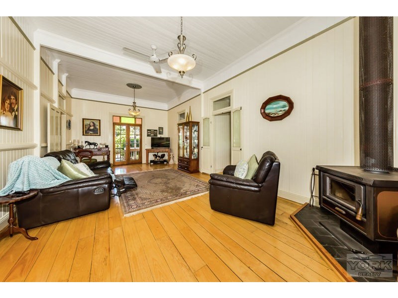 31 Healy Street, South Toowoomba QLD 4350