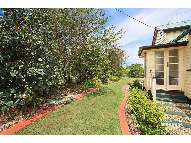 6 Somme Street, North Toowoomba QLD 4350