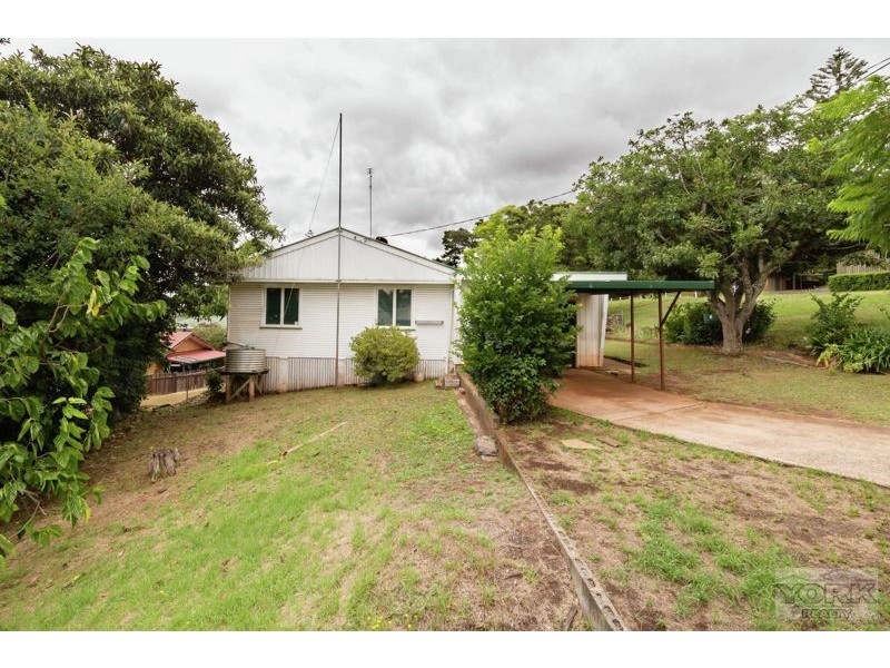 14 Messines Street, Harlaxton QLD 4350